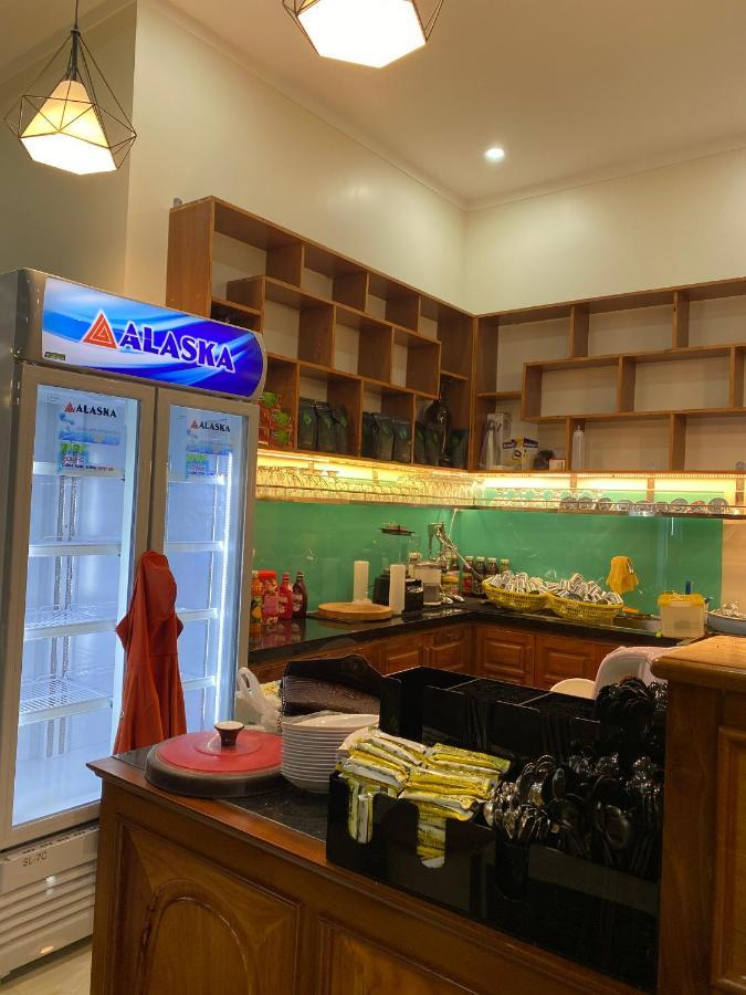 Anh Tuan Hotel & Coffee - Pleiku, Gia Lai Exterior photo