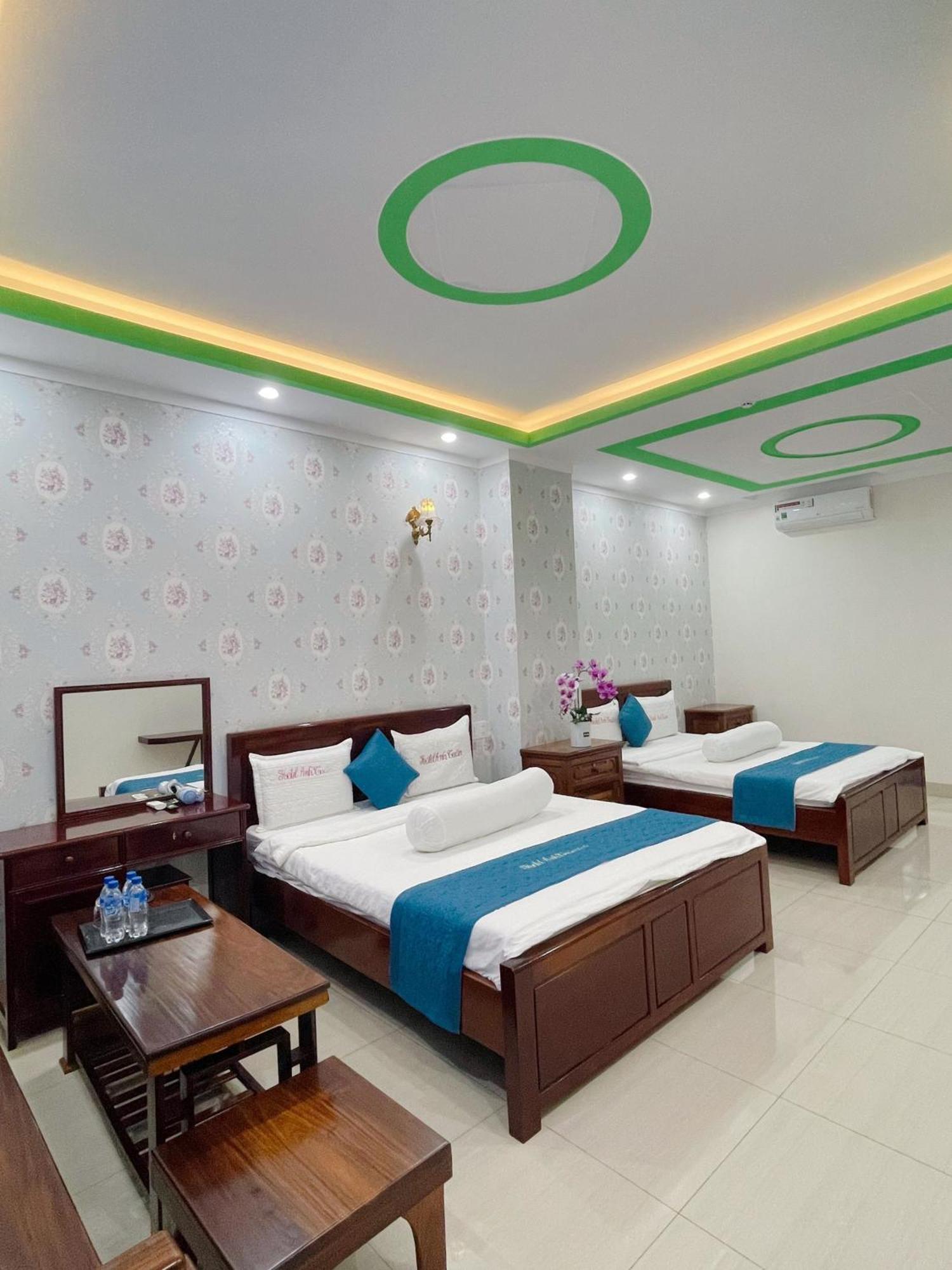 Anh Tuan Hotel & Coffee - Pleiku, Gia Lai Exterior photo